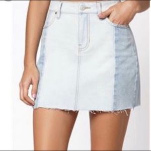 PacSun Two Tone Denim High Rise Mini Skirt Fray Hem Women’s 26/2